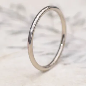 1.5mm 18ct White Gold Halo Wedding Ring (Size I 1/2, Resize G - J)