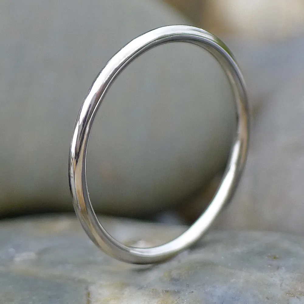1.5mm 18ct White Gold Halo Wedding Ring (Size I 1/2, Resize G - J)