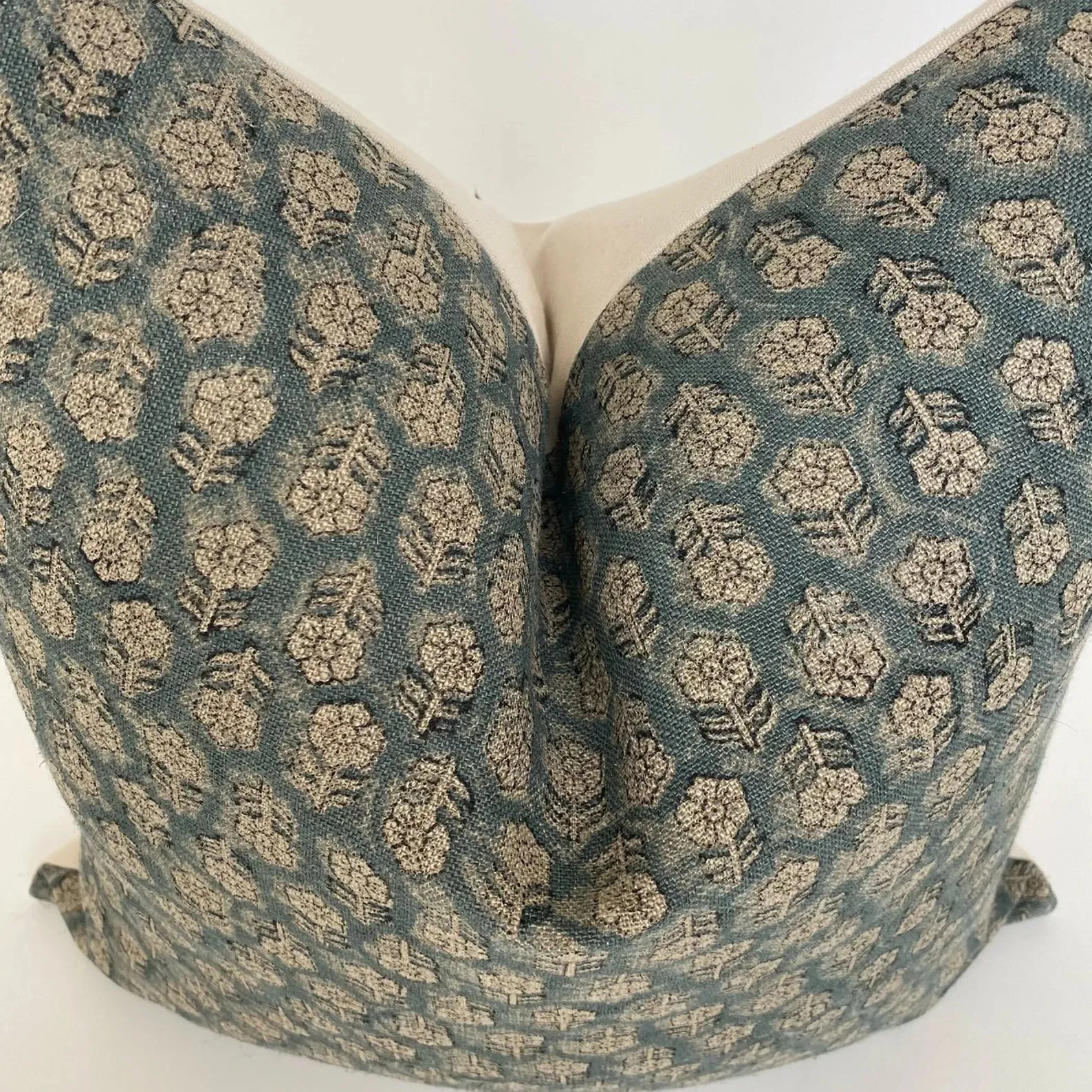 Amy Pillow Set I | 6 Pillow Covers