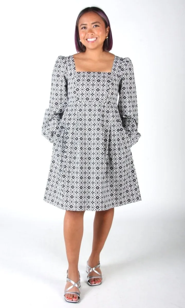 Birds of North America Tailorbird Dress (Quatrefoil)