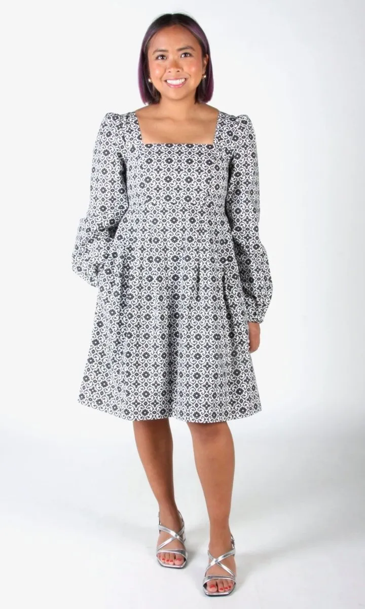 Birds of North America Tailorbird Dress (Quatrefoil)
