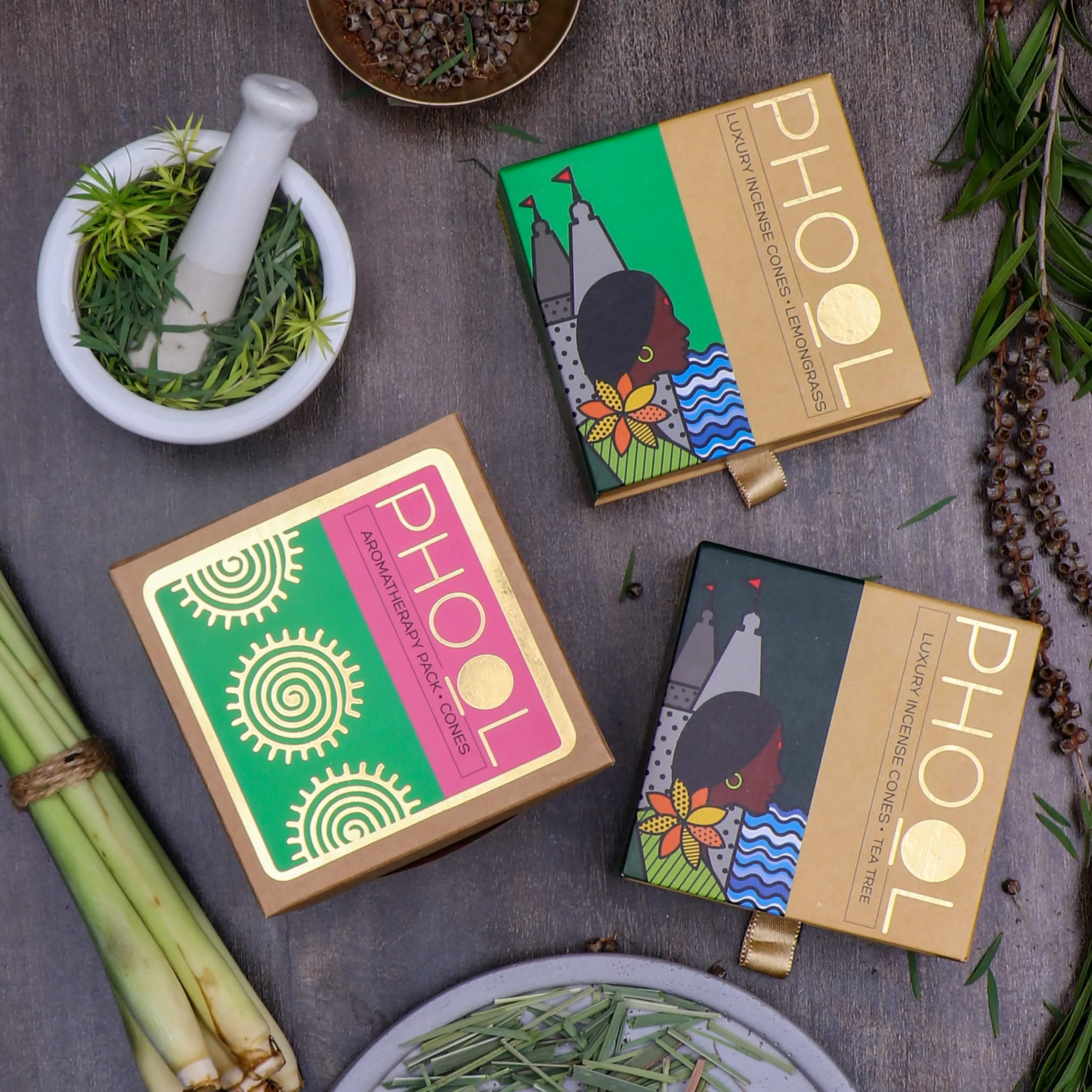 PHOOL LUXURY INCENSE Pack Of 2 Natural Incense Cones, Aromatherapy Pack 80 Organic Dhoop For Aromatherapy |Tea Tree And Lemongrass 2 Free Ceramic Holder | Dhoopbatti |100% Organic (500 Gms)