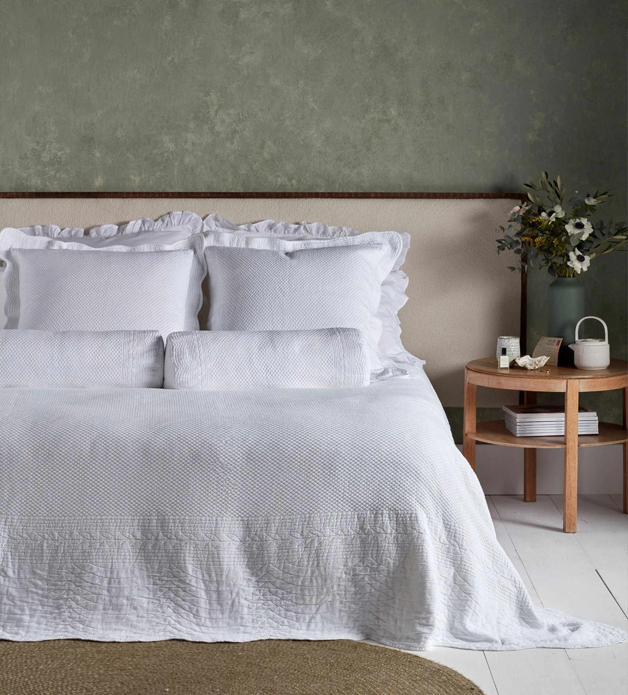 White Verity 100% Cotton Cushion Cover and Bedspread