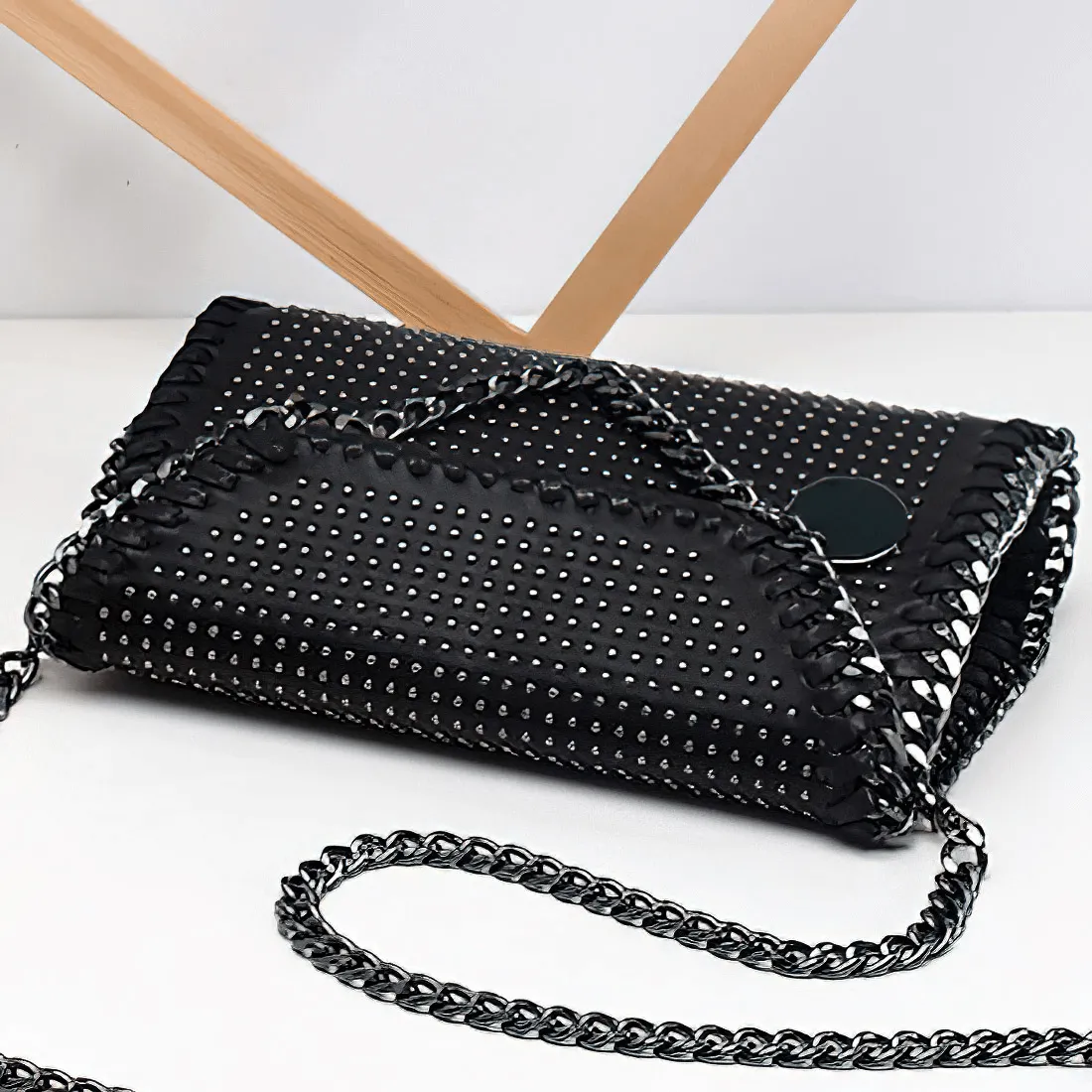 Women's Single Shoulder Clatch-Bag with Chain / Punk Rivets Handbag